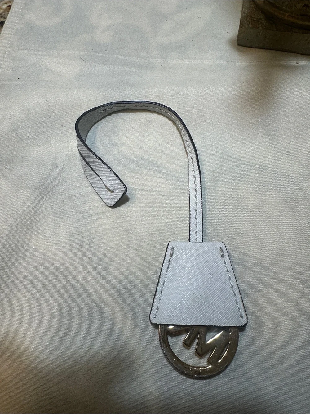 Michael Kors White Leather MK Gold-Tone Keyring Charm